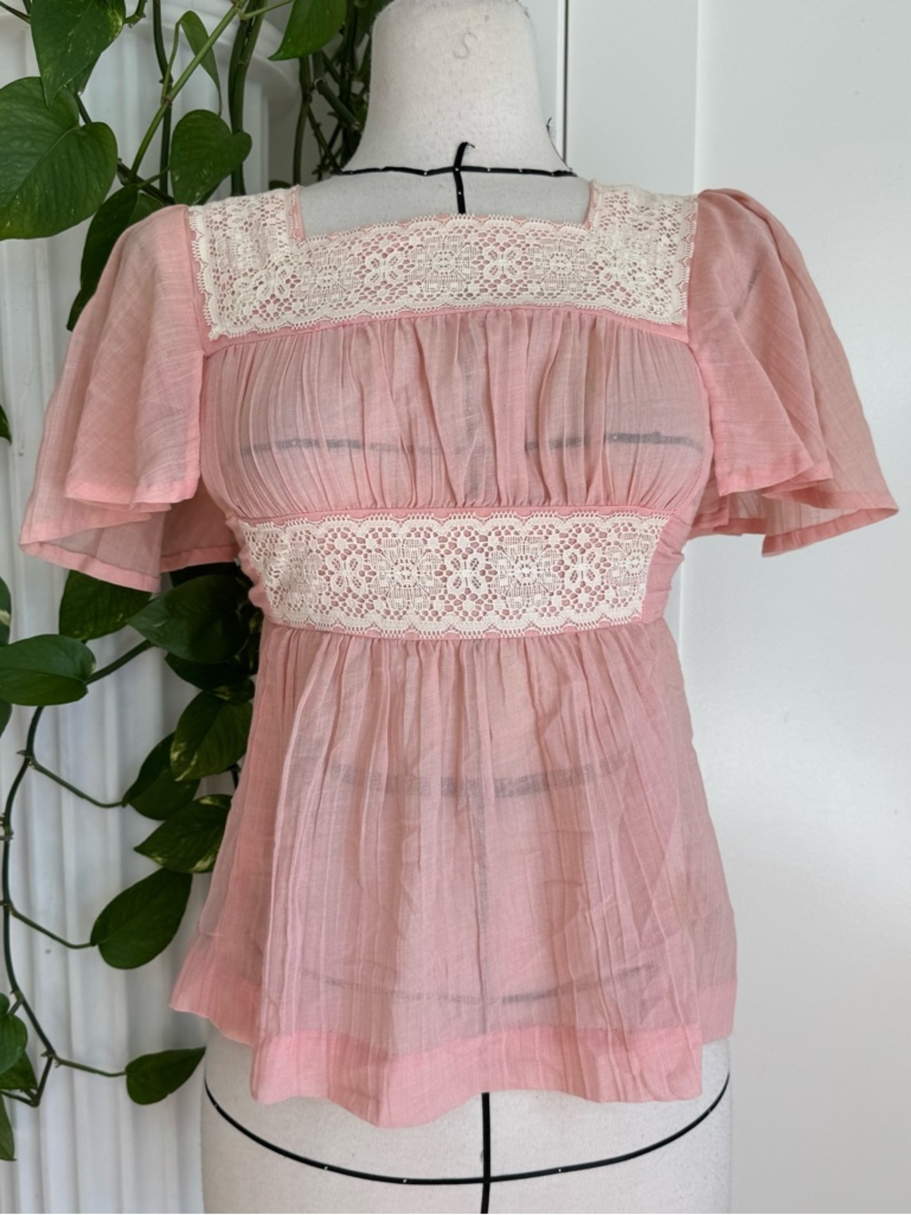 70s Cotton Lace Tie Back Blouse